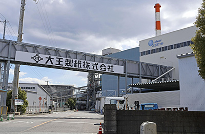 �ʐ^�F��ƈ����~�}�������ꂽ�H��